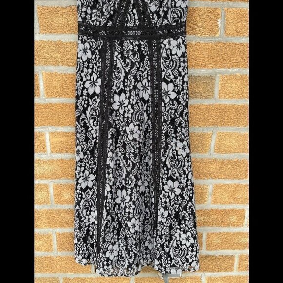 Keepsake The label Lace Overlay Sleeveless Midi Dress medium - Picture 4 of 15
